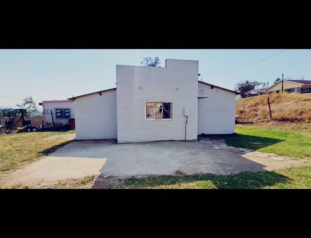2 BEDROOM FREESTANDING FOR SALE IN EDENDALE N